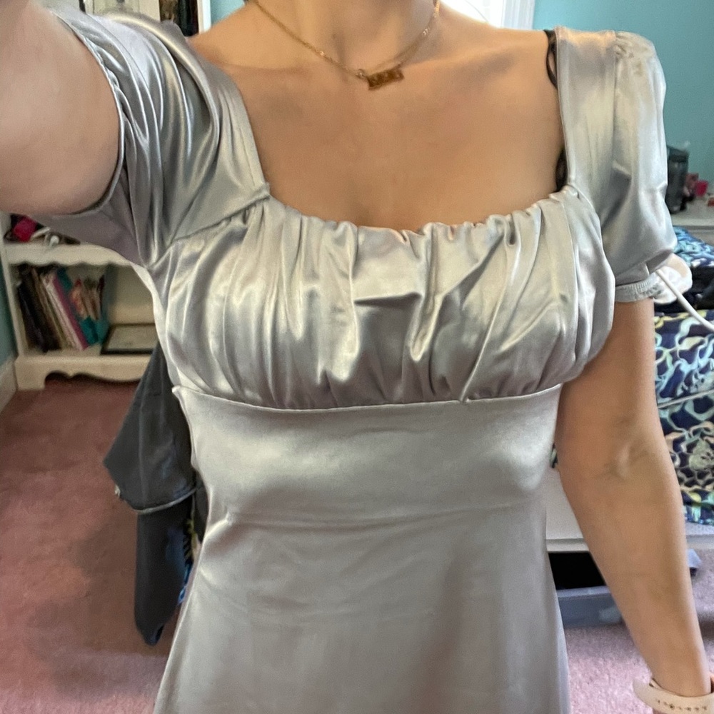 silk cap sleeve dress from H&M really flattering